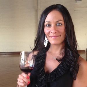 Meet your Posher, Adrienne